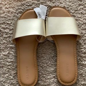 Flat slides